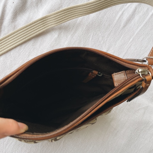 Coach shoulder / crossbody bag - Picture 10 of 13